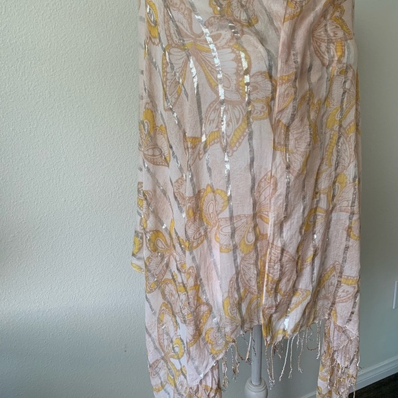 Scarf - Picture 2 of 6